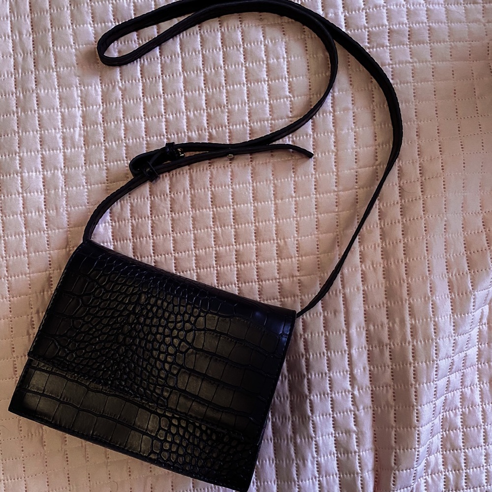 Black Crossbody